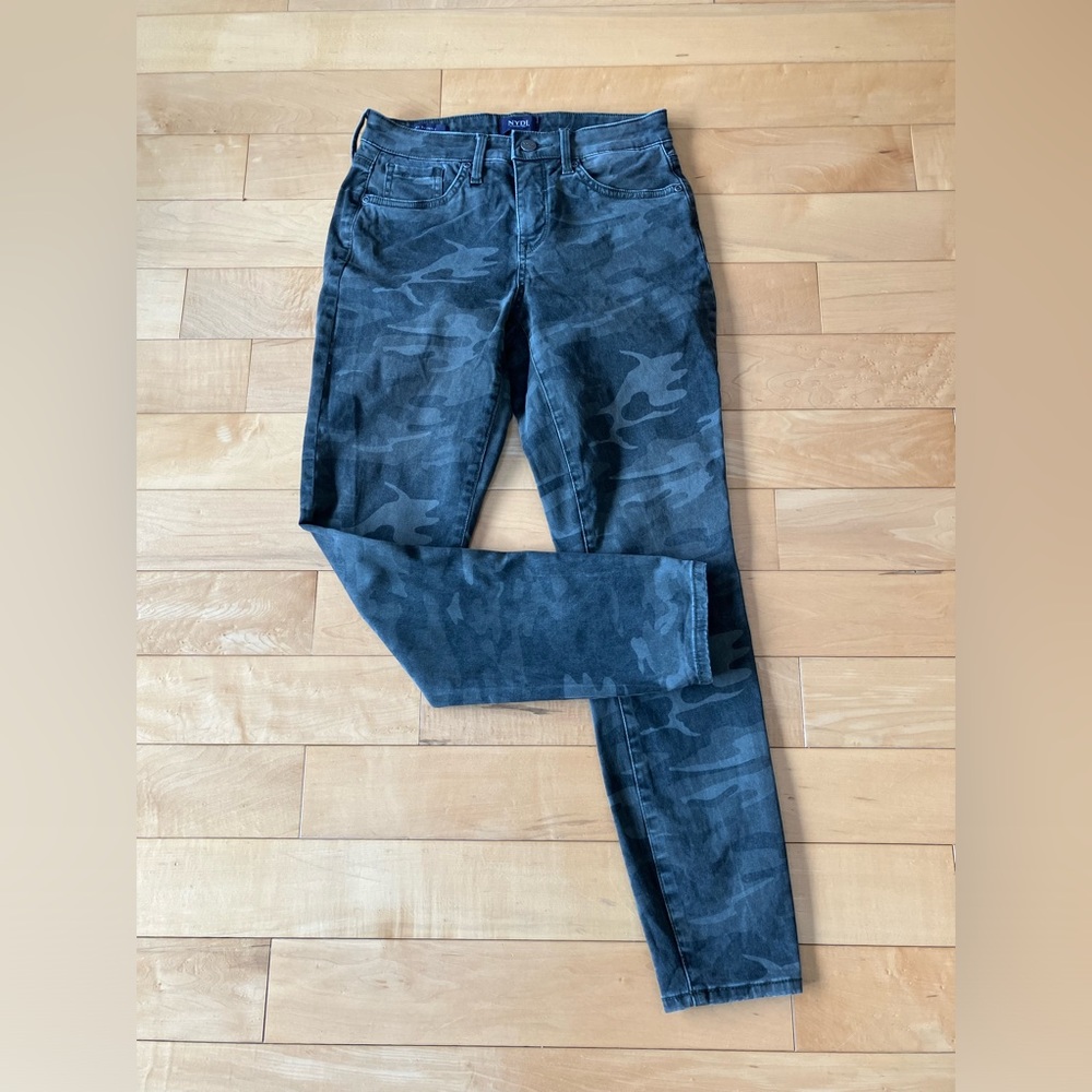 NYDJ camo jeans size 0